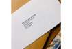 Immagine di Rotolo da 400 etichette adesive in carta nero/bianco Brother 29 x 90 mm DK11201