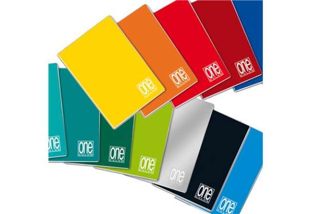 Immagine di Maxiquaderno One Color - A4 - punto metallico - 1 rigo con margine - 20+1 fogli - 80 gr - Blasetti