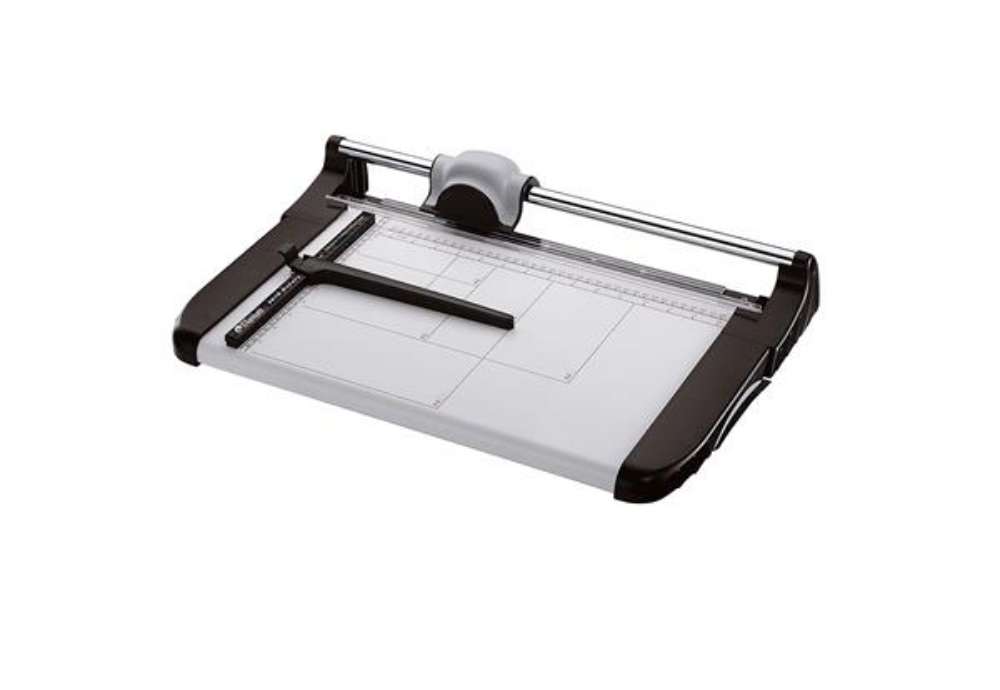 Immagine di Taglierina a lama rotante 3018 - 37 x 54,6 x 10 cm - 360 mm (A4) - 15 fogli - grigio/nero - Titanium