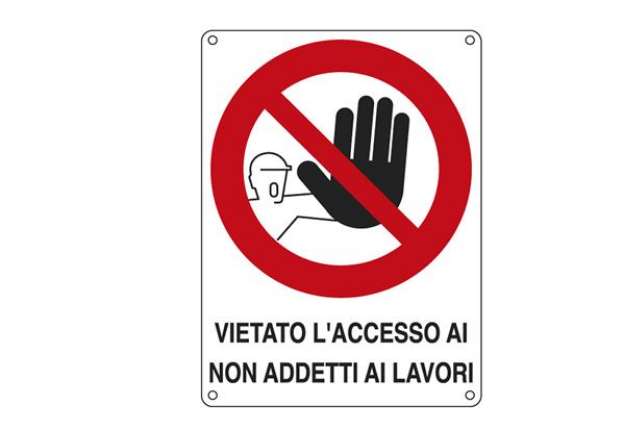 Immagine di Cartello segnalatore - 27x37 cm - VIETATO L'ACCESSO AI NON ADDETTI AI LAVORI - alluminio - Cartelli