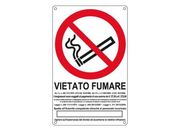 Immagine di Cartello segnalatore - 27x43 cm - VIETATO FUMARE - alluminio - Cartelli Segnalatori