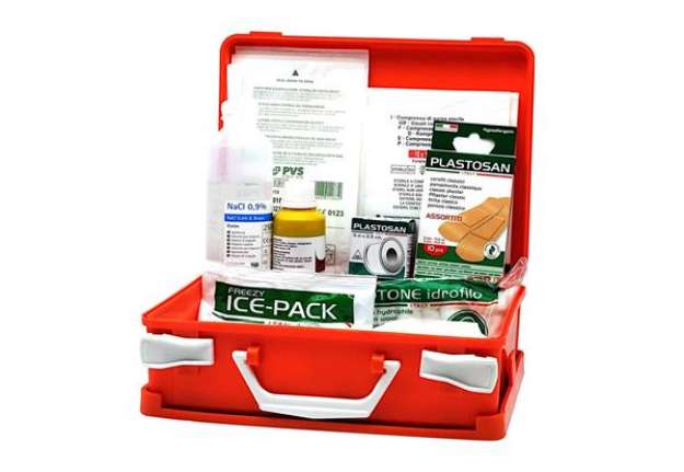 Immagine di Valigetta Pronto Soccorso PVS arancio 2 persone - Dimensioni 25x19x9 cm cps513