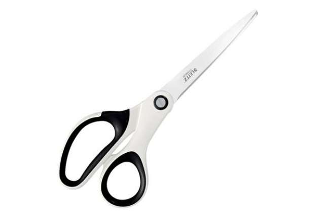 Immagine di Forbici da ufficio Leitz WOW asimmetrica acciaio inox rivestito di titanio bianco 20,5 cm - 53192101