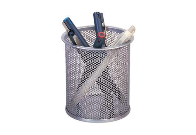 Immagine di Portapenne in metallo Q-Connect h 10 cm /  Ø 9 cm argento KF00846