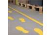 Immagine di Segnaletica da pavimento forma ''Impronta'' DURABLE RAL 1003 giallo 9x24 cm - conf. 10 pezzi - 17270